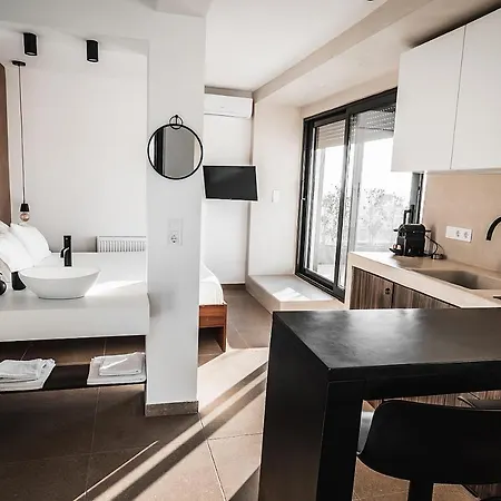 With Magical View & Jacuzzi Apartment Athens